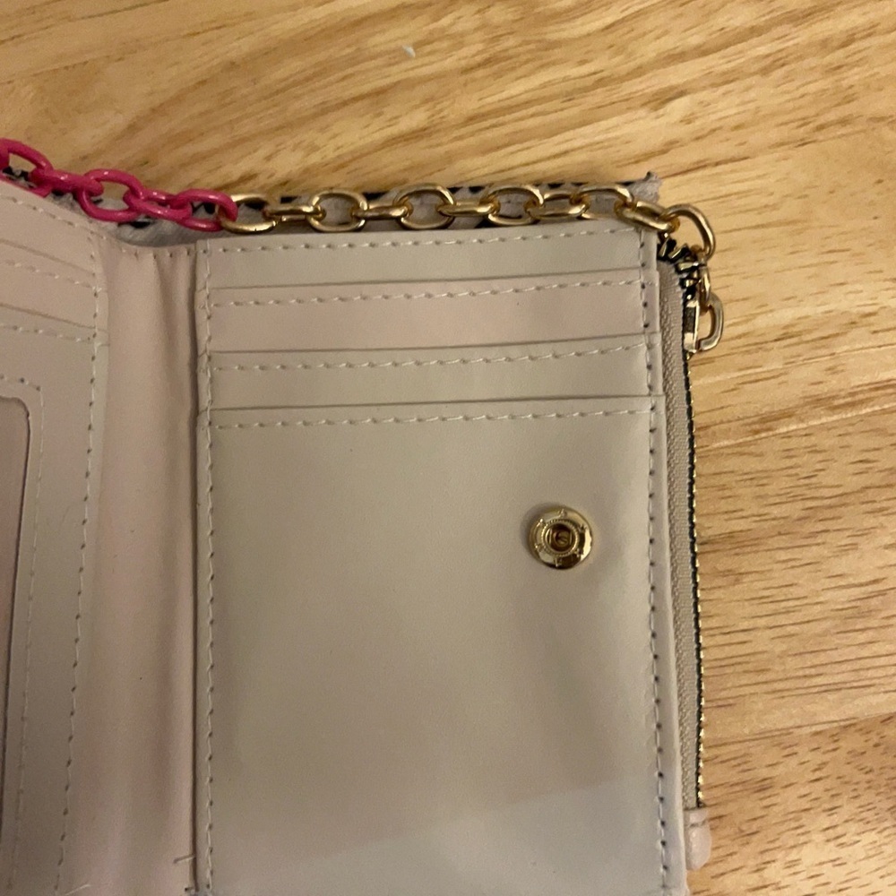 Juicy Couture “Can't Tame Her" bifold wallet with a pullout card holder. - Picture 7 of 16